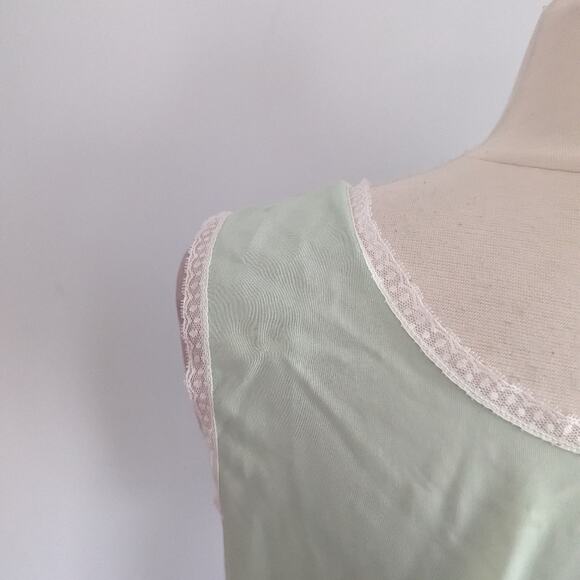 Vintage Women's Heiress Pale Green Slip Large - Picture 9 of 9
